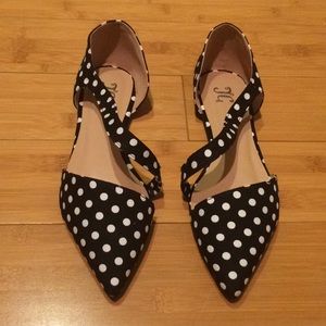 New! Pointy Polka Dot Flats